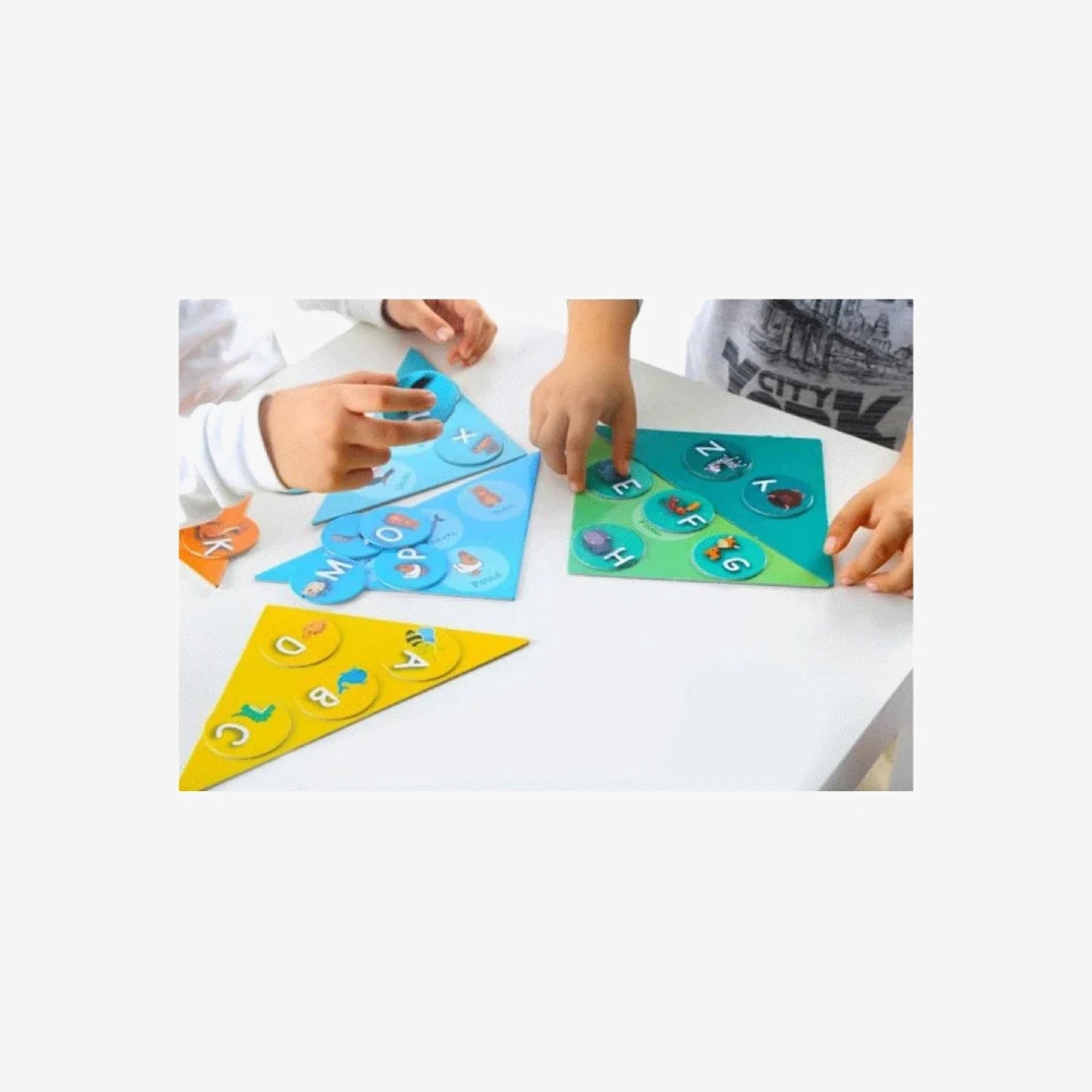 Grand Loto 4en1 Chiffres Lettres Couleurs & Saisons - Lisa Toys.