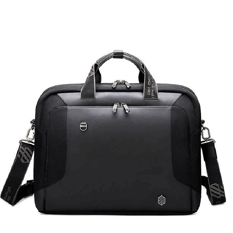 Arctic hunter PC004.